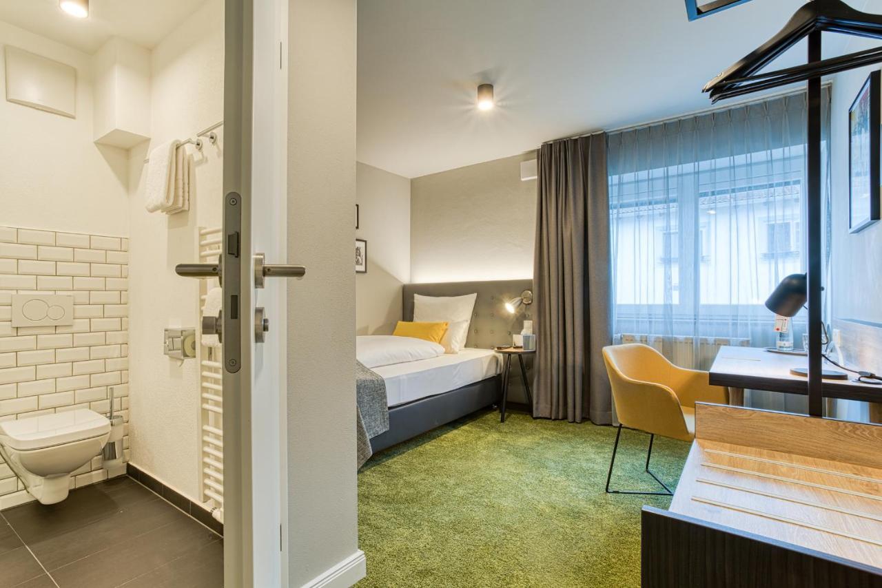 Vienna House Easy By Wyndham Ингольштадт Экстерьер фото